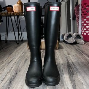 Hunter Original Tall Rain Boots - US 6 WOMEN